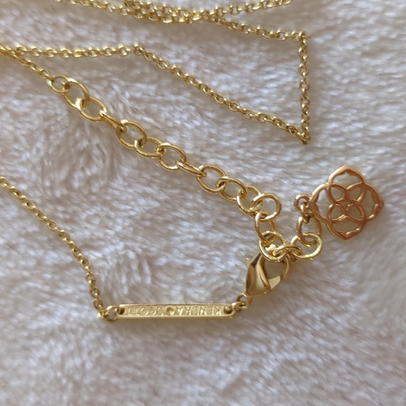 Kendra Scott Elisa Gold Pendant Necklace Azalea Illusion Gold - Picture 7 of 9